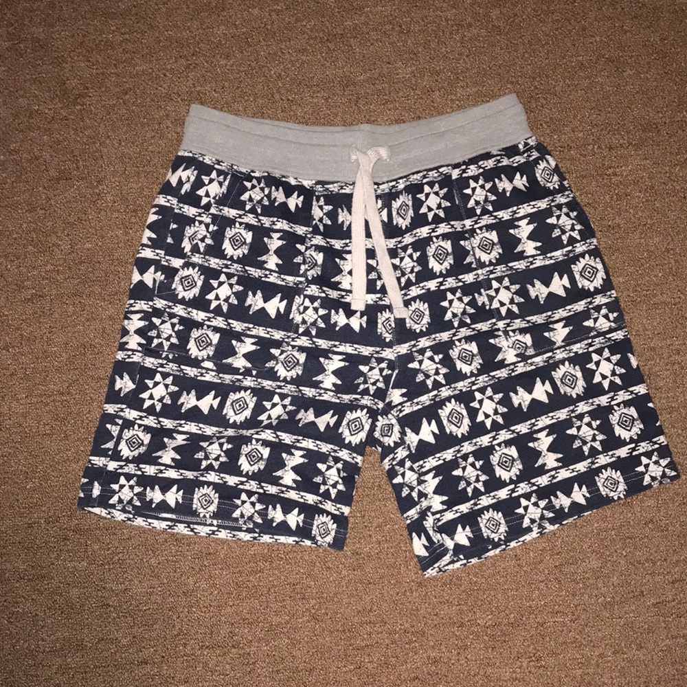 Patterned Leisure Shorts